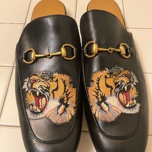 Used Gucci dress shoes